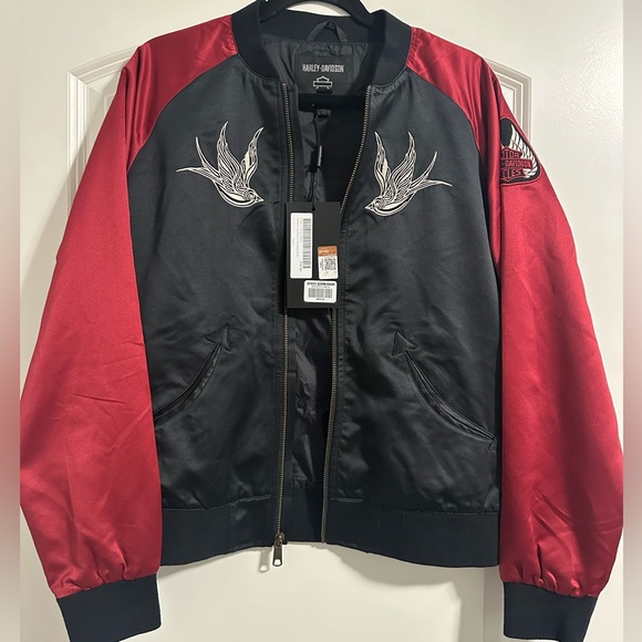 Harley-Davidson Jackets & Blazers - Harley Davidson Medium Vintage Embroidered Jacket. (never been worn)